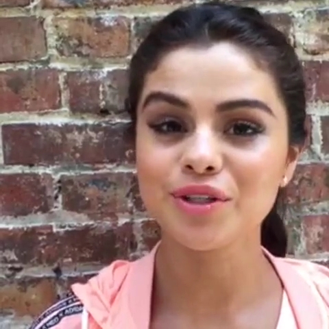 _adidasneolabel_-_1_hour_left_to_get_your_questions_in_for_the_exclusive_adidas_NEO_Google_Hangout_w__selenagomez21_Tune_in_httpa_did_asneoselenahangout_mp40016.jpg