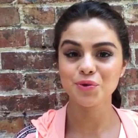 _adidasneolabel_-_1_hour_left_to_get_your_questions_in_for_the_exclusive_adidas_NEO_Google_Hangout_w__selenagomez21_Tune_in_httpa_did_asneoselenahangout_mp40023.jpg
