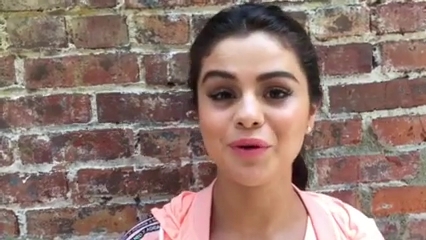 _adidasneolabel_-_1_hour_left_to_get_your_questions_in_for_the_exclusive_adidas_NEO_Google_Hangout_w__selenagomez21_Tune_in_httpa_did_asneoselenahangout_mp40033~1.jpg