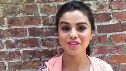 _adidasneolabel_-_1_hour_left_to_get_your_questions_in_for_the_exclusive_adidas_NEO_Google_Hangout_w__selenagomez21_Tune_in_httpa_did_asneoselenahangout_mp40039~1.jpg
